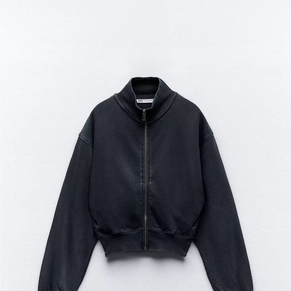 ❌Sold❌ZARA Zip-Up sweatshirt Jacket